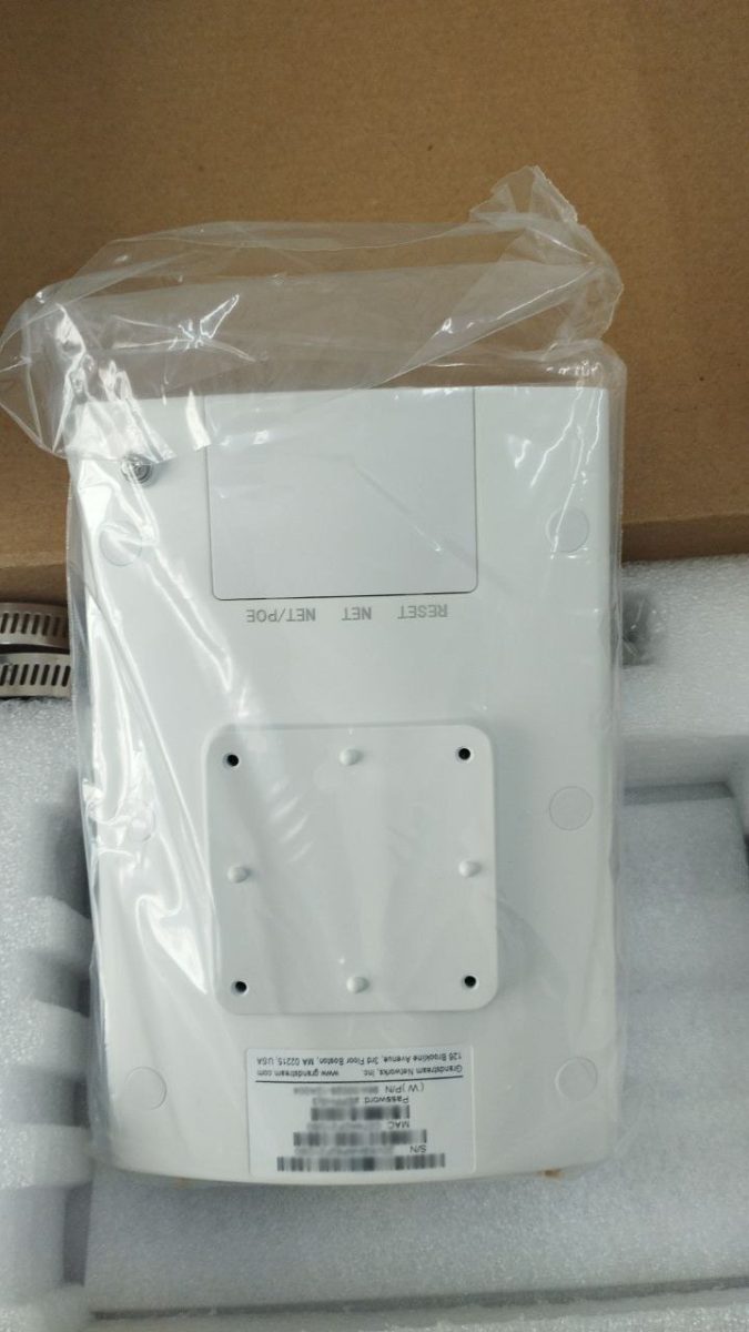 Grandstream WiFi точка доступа GWN7660LR
