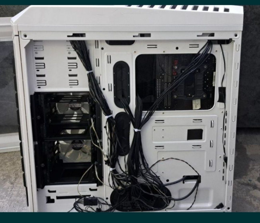 Пустой кейс COOLER MASTER STRYKER